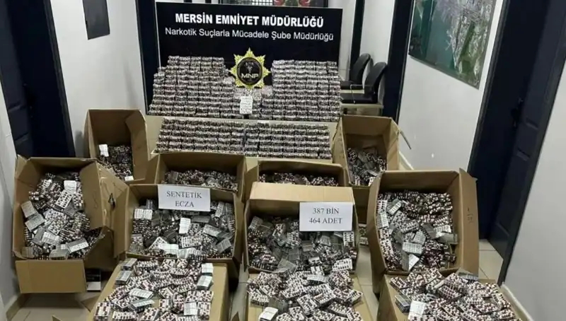Mersin'de Uyuşturucu Hap Operasyonu: 387 Bin Ele Geçirildi!