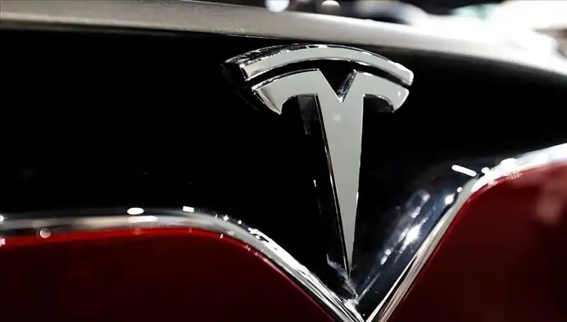 Tesla'nın Ucuz Model Tartışması ve FSD Beklentileri: Neler Oluyor?