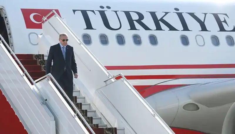 Cumhurbaşkanı Erdoğan, İtalya'dan Dönerken Yatırımlar Üzerinde Durdu!