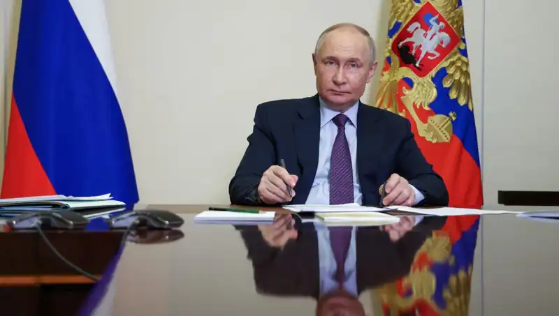 Putin, Esad'ı Suriye'den Kolayca Vermeyecek: Stratejik Hamleler ve Gelecek Senaryoları
