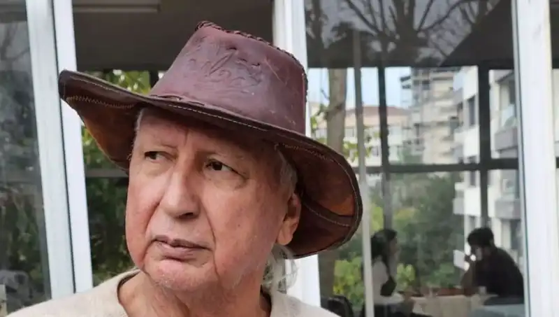 Deprem Tahminleriyle Tanınan Prof. Dr. Şener Üşümezsoy'un Kariyeri ve Hayatı