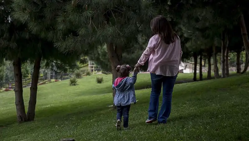 Yargıtay'dan Çarpıcı Koruyucu Aile Kararı: Görüşme Süreleri Değişiyor