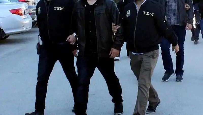 İstanbul'da Terör Operasyonları: 14 Şüpheli Gözaltında, Neler Oluyor?