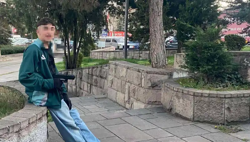 Yol verme kavgası sonrası yaşananlar: Üç kardeş ve babaları tutuklandı!