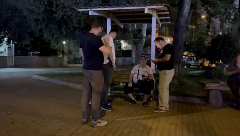 Görme Kaybı Olan Adamın Telefonunu Çalan Hırsızlık Olayı Yürekleri Ağızlara Getirdi