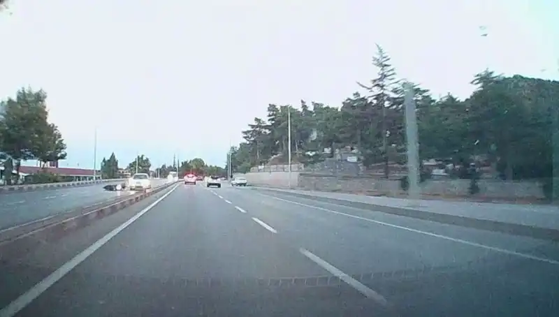 Otomobil ile Motosiklet Çarpıştı: Sıcak Gelişmeler ve Sonuçları