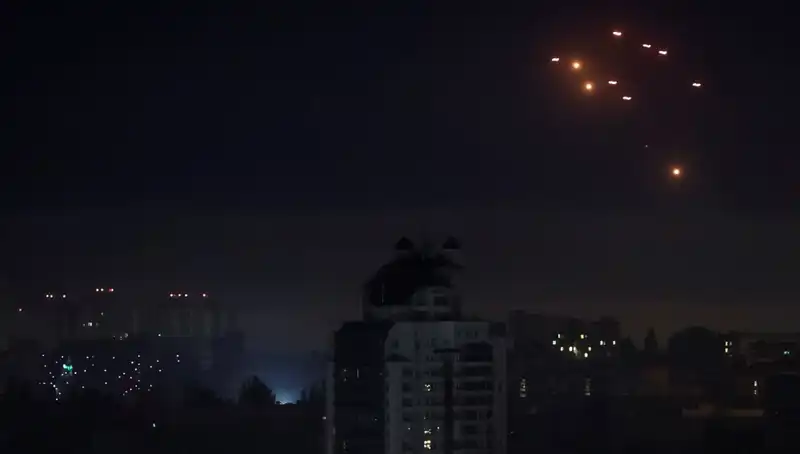 Rusya’dan Kiev’e Yönelik Yeni Hava Saldırısı ve Sumi’deki Tahliye Kararları