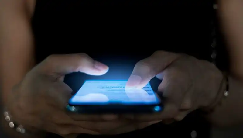Narsisizmin Yeni Belirtisi: Telefon Bağımlılığı Hakkında Bilmeniz Gerekenler