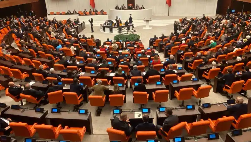 Türkiye Büyük Millet Meclisi Komisyonları Faaliyetlerine Devam Ediyor