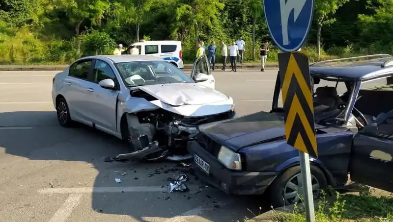 Görele'deki Feci Kaza: Sürücünün Araç Camından Fırladığı Anlar Korkuttu