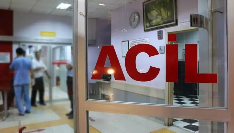 Burdur'da Bıçaklı Kavga: Bir Kişi Ağır Yaralandı, Nedenleri Araştırılıyor