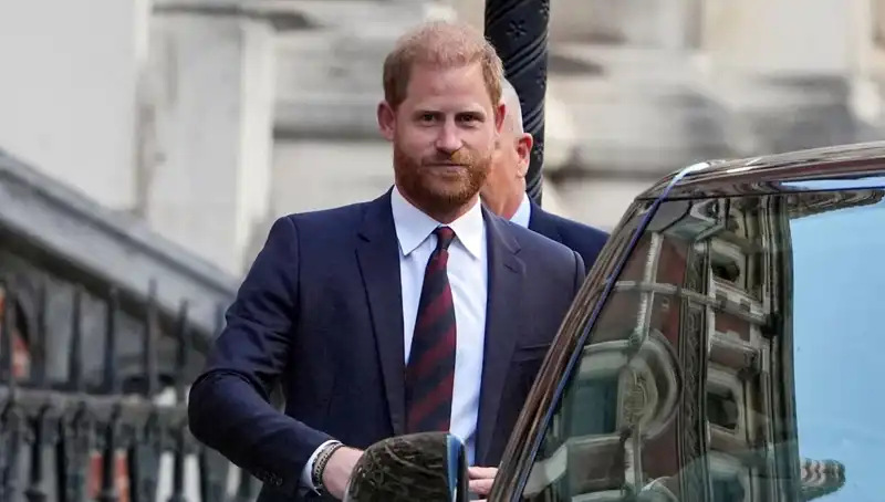 Prens Harry'den Dikkat Çeken Açıklama: Ailemle Barışmak İstiyorum!