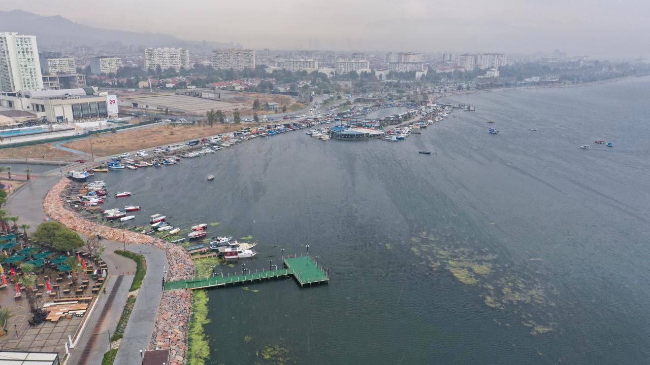 İzmir Körfezi'ndeki Kirliliğe Soruşturma