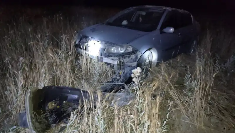 Burdur'da Feci Kaza: Otomobil Tarlaya Uçtu, İki Yaralı