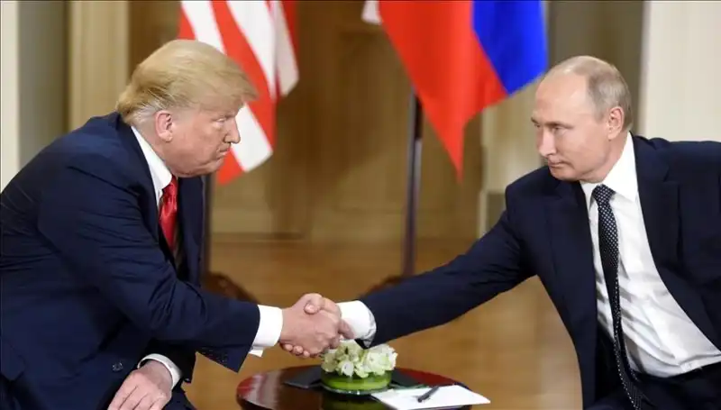 Kremlin'den Dikkat Çeken Açıklama: Putin ve Trump Görüşmelere Açık