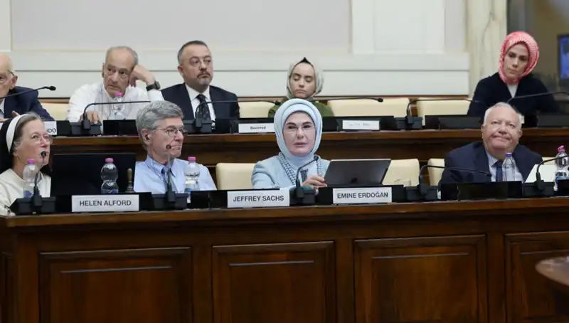 Emine Erdoğan'dan Vatikan'da Güçlü Mesaj: "Dünya 5'ten Büyüktür"