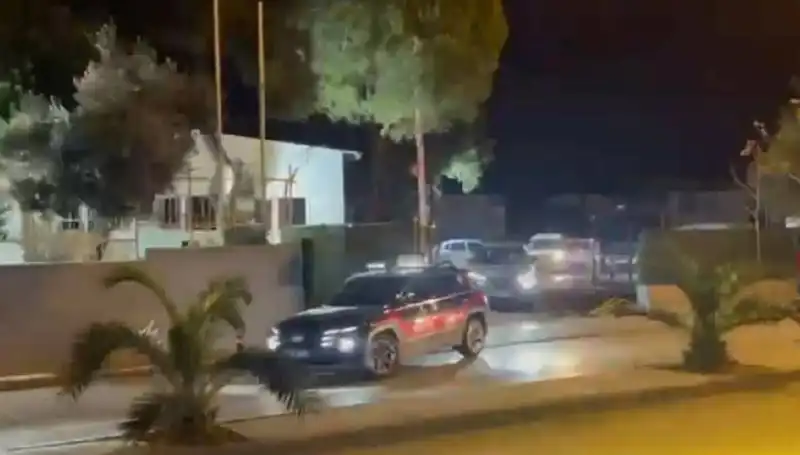 İzmir’de 24 Saat Süren Operasyonda 141 Hükümlü Ele Geçirildi