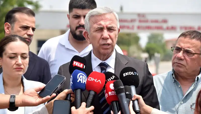 Mansur Yavaş, Muhittin Böcek’i Ziyaret Etti: İşbirliğinin Yeni Kapıları Açıldı