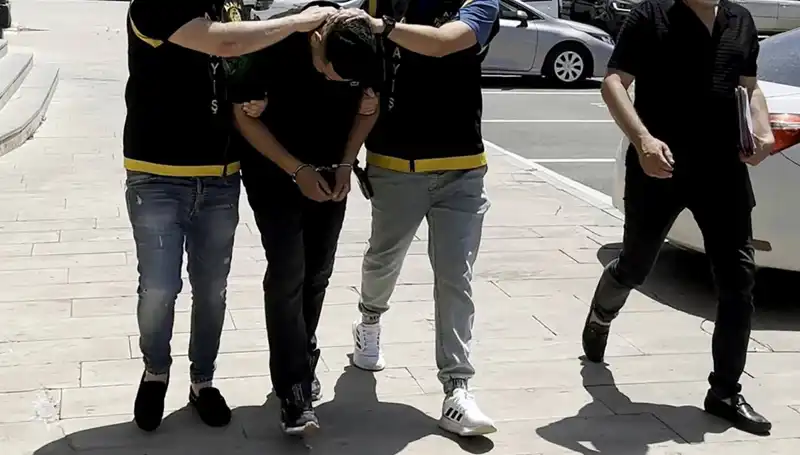 Mezarlıktaki Hırsızlık Olayında Suçüstü Yakalanan Şüpheliyi Şok Eden Detaylar